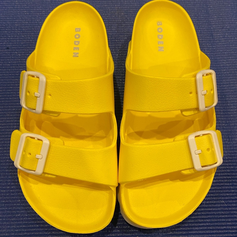 BodenYellow Lyla Double Buckle Slides